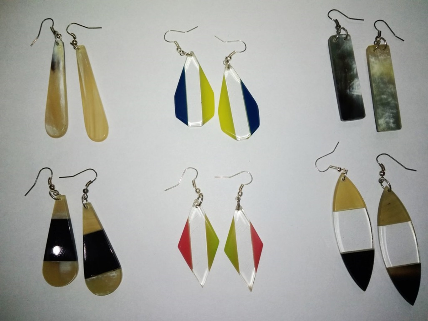 Resin and Horn Multi Design Set of 6 Earring Pairs Resin and Horn Multi Design Set of 6 Earring Pairs