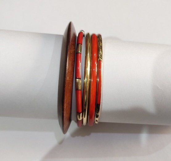 Wood Resin and Brass Bangle Set (5Pcs)